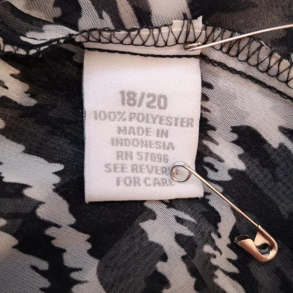 NWT Dress Barn Ladies Size 2X Black/Tan/Beige Twin Set Cami & Blouse - Picture 9 of 14